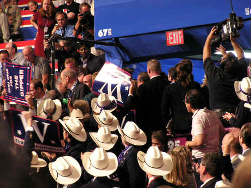 RNC028.JPG (294675 bytes)