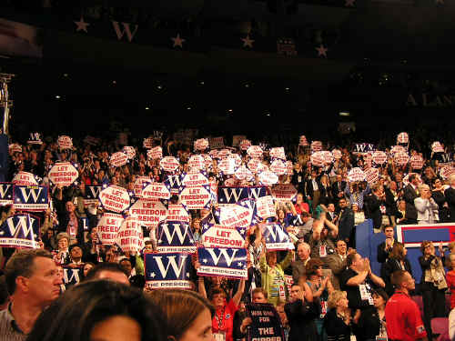 RNC032.JPG (278628 bytes)