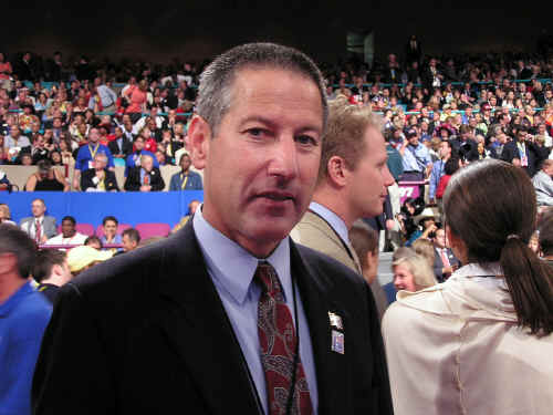 RNC050.JPG (271870 bytes)