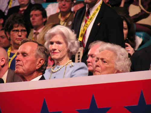 RNC061.JPG (292570 bytes)